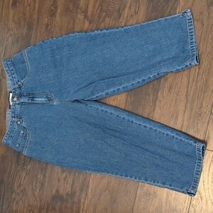 Bill Blass East Fit Capri Size 10